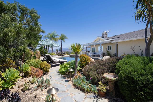 Home for Sale in Valley Center