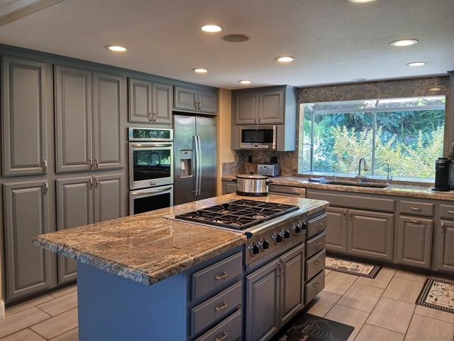 243 Horizon Hills, El Cajon CA: https://media.crmls.org/mediaz/94d62d8a-37d3-45dd-a63c-ce357ce6f329.jpg
