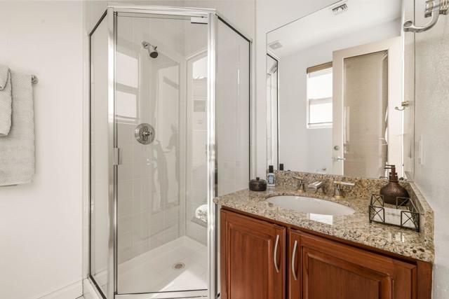 334 Crest Lake Drive, Palm Desert, CA 92211