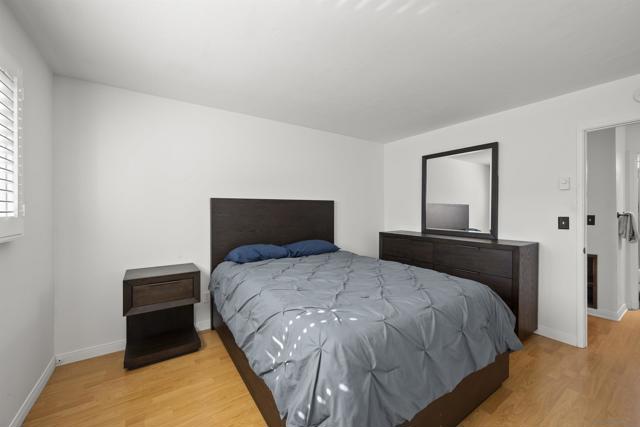 4651 Pico St, San Diego CA: https://media.crmls.org/mediaz/94d76695-8e8d-4d9f-87a4-e92d50bf1bf3.jpg
