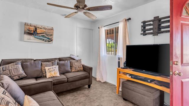 87329 Main St Street, Thermal CA: https://media.crmls.org/mediaz/94d7b53c-2244-4503-87ad-1fb9c39b4b0d.jpg