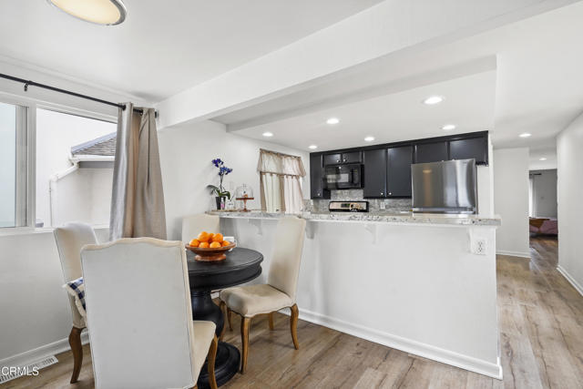 Detail Gallery Image 25 of 44 For 309 Ocean Dr, Oxnard,  CA 93035 - 4 Beds | 2/1 Baths