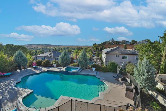 Image 3 of 60 For 5100 Thalia Drive