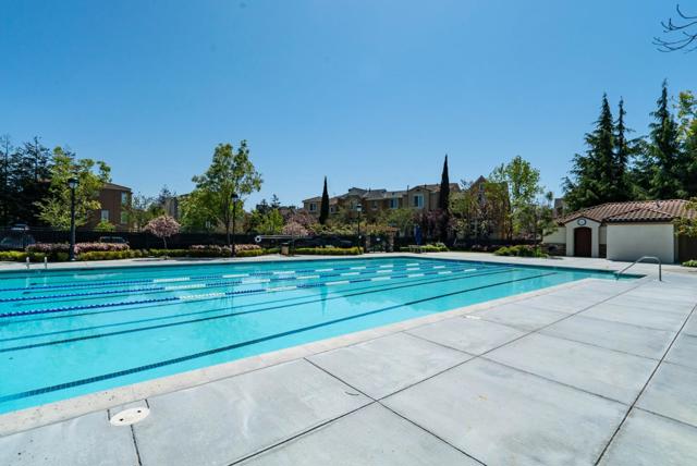 4048 Fitzpatrick Way, Santa Clara CA: https://media.crmls.org/mediaz/94d8a089-3f01-45a7-b4c0-068abbf089b4.jpg