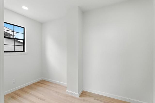 71 Alameda Avenue, Half Moon Bay CA: https://media.crmls.org/mediaz/94d99829-4603-4fe8-b8c6-b391bc0320cb.jpg