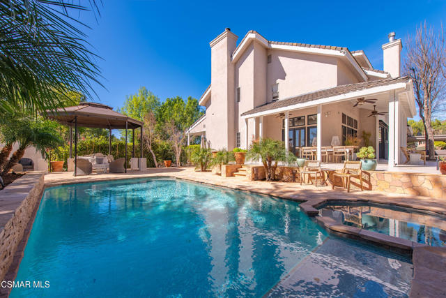 6144 1/4 Chesebro Road, Agoura Hills CA: https://media.crmls.org/mediaz/94da373e-bbb1-4f69-9b48-15a395abcc9c.jpg