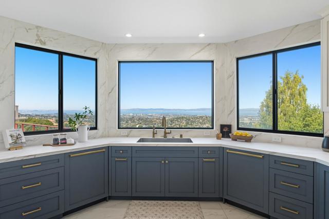 1 Lewis Ranch Road, San Carlos CA: https://media.crmls.org/mediaz/94dabb28-c859-449e-8a60-a109c16b885e.jpg