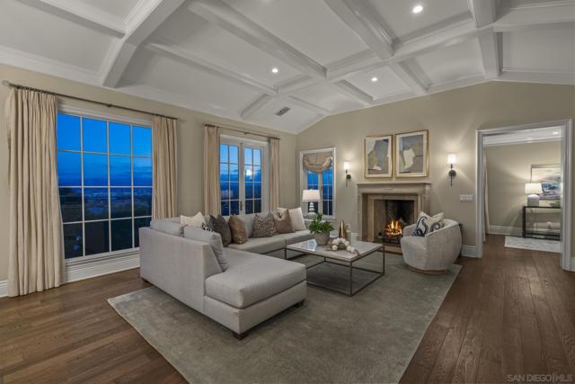 2045 W California St, San Diego CA: https://media.crmls.org/mediaz/94db11a1-7662-4e1d-9ee6-20790c2fb889.jpg