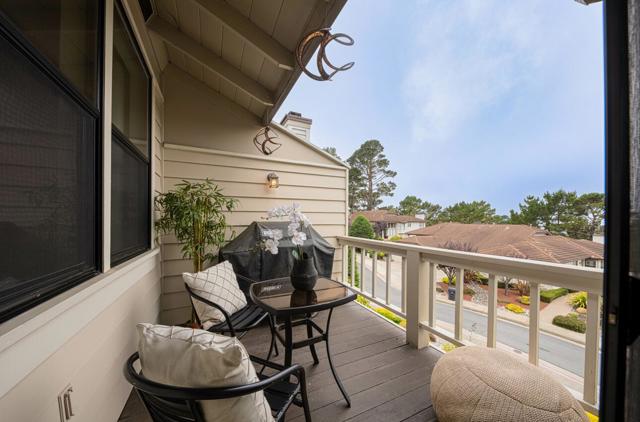 3016 Ransford Circle, Pacific Grove CA: https://media.crmls.org/mediaz/94dc2a62-5685-4ada-9325-f1f3585bd2e6.jpg