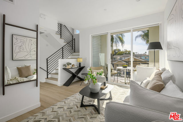 Details for 5845 David Avenue, Los Angeles, CA 90034