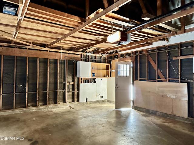 8123 Tiara Street, Ventura CA: https://media.crmls.org/mediaz/94dd7097-502c-4812-aec2-3111fa5aaec5.jpg