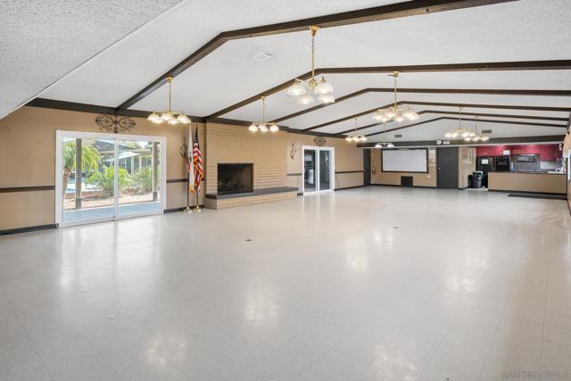 2700 Valley Parkway, Escondido CA: https://media.crmls.org/mediaz/94de396f-67e5-4937-a443-b7d4ab745a37.jpg