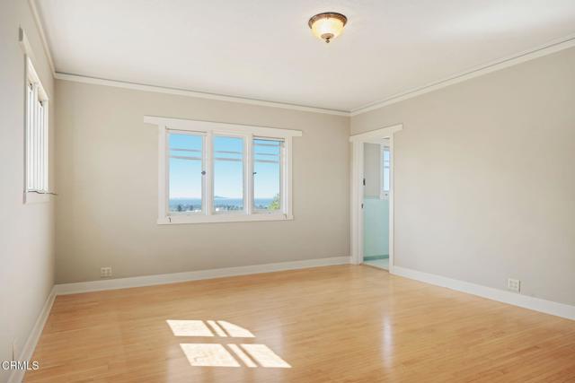 402 Lynn Drive, Ventura CA: https://media.crmls.org/mediaz/94de51cf-8cab-4f05-88fe-c80f06d30d6e.jpg