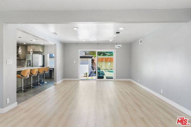 8901 Rubio Avenue, North Hills CA: https://media.crmls.org/mediaz/94de9af0-f654-4f5c-9b79-849233e77ea9.jpg