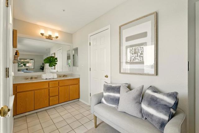 1023 Rudder Lane, Foster City CA: https://media.crmls.org/mediaz/94deb9f9-0cf9-4ff6-a28a-aff9548027ec.jpg