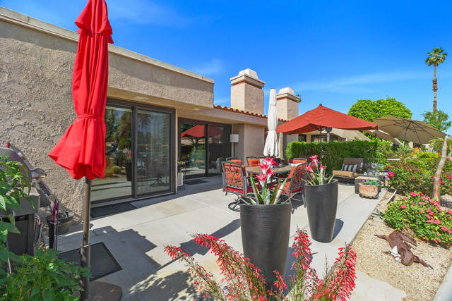 72806 Fleetwood Circle, Palm Desert CA: https://media.crmls.org/mediaz/94e0e4cf-266e-4b8b-9b14-ccefa2ac9519.jpg