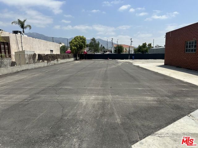 625 Glenwood Place, Burbank, California 91506, ,Commercial Sale,For Sale,Glenwood,24408289