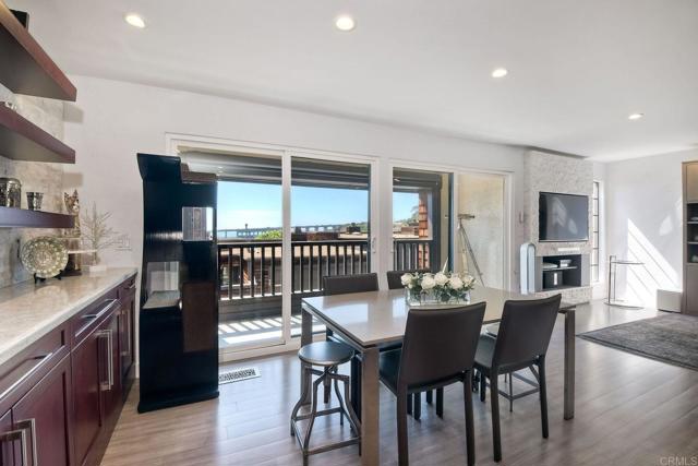 Detail Gallery Image 17 of 45 For 2144 Caminito Del Barco, Del Mar,  CA 92014 - 2 Beds | 2 Baths