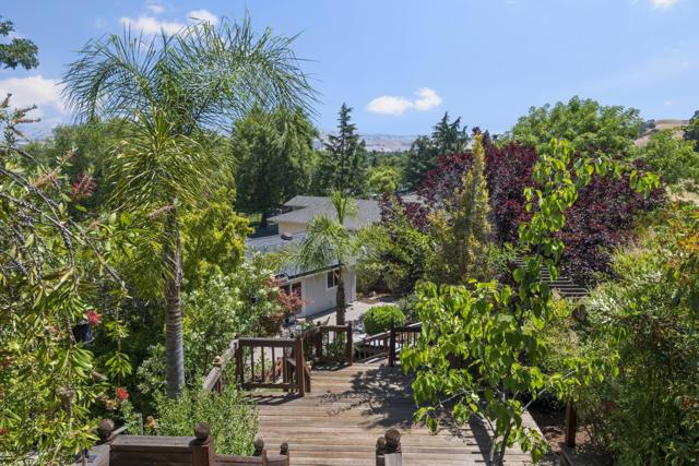 714 Colleen Drive, San Jose CA: https://media.crmls.org/mediaz/94e2d653-1c69-44e8-b718-4601ca9a921f.jpg