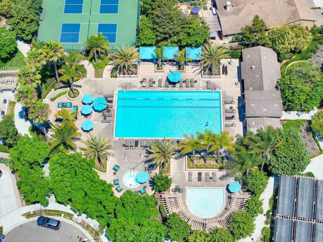 3507 FOUR PEAKS, Carlsbad CA: https://media.crmls.org/mediaz/94e3adb5-98e4-4f84-9d74-9dc26d348230.jpg