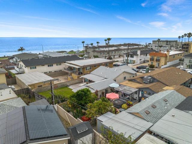 152 54 Redwood Avenue, Carlsbad CA: https://media.crmls.org/mediaz/94e3fd3b-4aa3-4a99-a81b-2cb1d4fe4217.jpg
