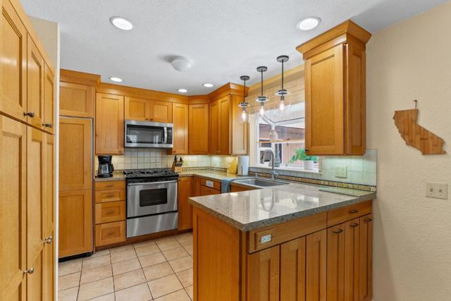 303 Cherry Avenue, Capitola CA: https://media.crmls.org/mediaz/94e45634-420e-4c84-bedf-b7614f75abeb.jpg