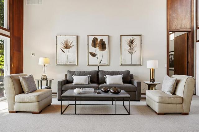 10605 Berkshire Drive, Los Altos Hills CA: https://media.crmls.org/mediaz/94e5143b-d40c-40f7-9dc3-90c2fd735567.jpg