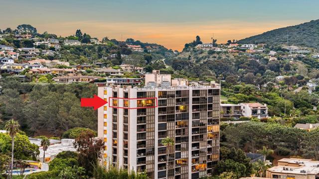 2500 Torrey Pines Road, La Jolla CA: https://media.crmls.org/mediaz/94e56101-295d-4b48-abc5-31daebe76843.jpg