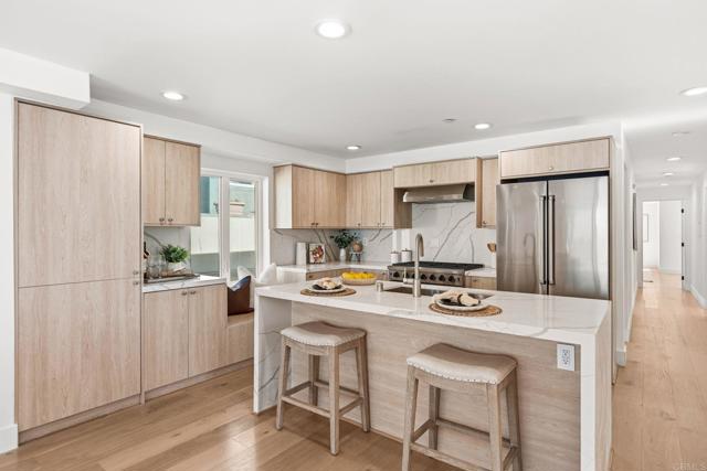 Image 33 of 59 For 212 Pacific Street