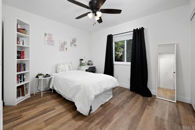 1218 Corte Zafiro, San Marcos CA: https://media.crmls.org/mediaz/94e6bf7f-6eda-44c1-a4ce-9a198e7d572f.jpg
