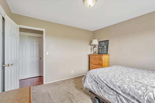 1204 Shore Road, Hollister CA: https://media.crmls.org/mediaz/94e6c81a-92dc-420c-8bc3-d200cf013d31.jpg