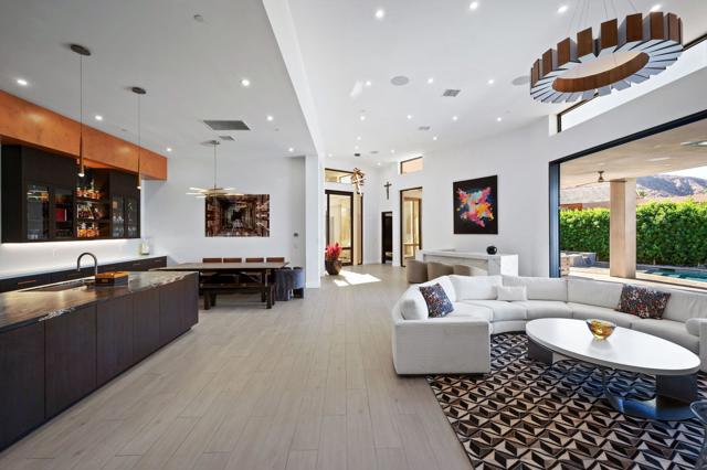 77300 Coyote Creek, Indian Wells CA: https://media.crmls.org/mediaz/94e75af1-c561-45d7-af38-7938152c1a59.jpg