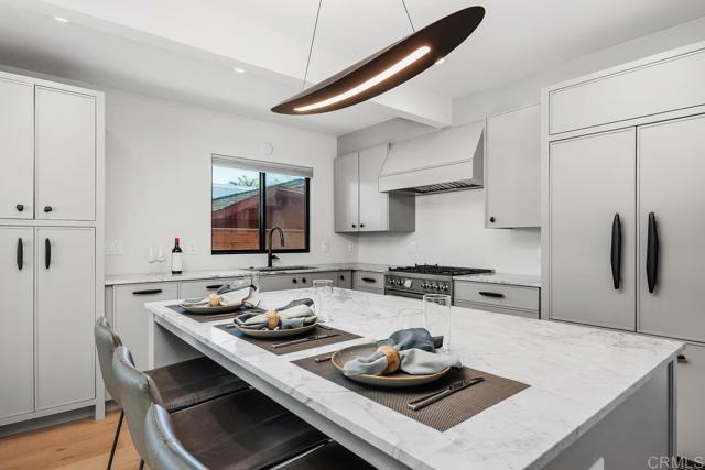 Detail Gallery Image 9 of 22 For 163 Norfolk Dr, Cardiff By The Sea,  CA 92007 - 2 Beds | 2 Baths