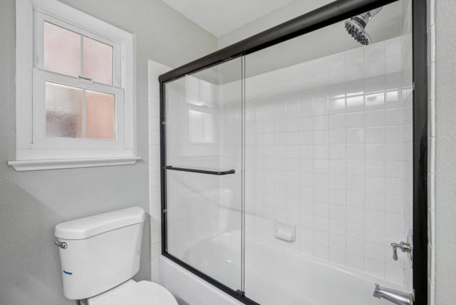 139 Pacchetti Way, Mountain View CA: https://media.crmls.org/mediaz/94e81df8-cf7f-4fa1-b9fc-f4d9aa0d62e8.jpg