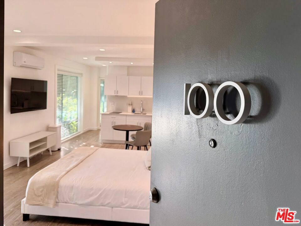 5805 W 8th Street #100