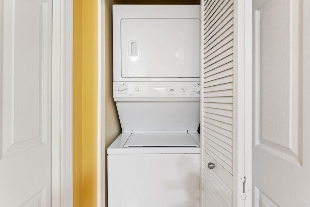 5404 Balboa Arms Drive - photo 10