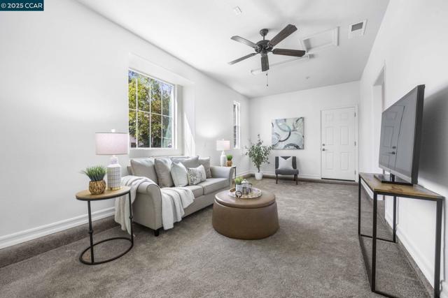 951 Dainty Avenue, Brentwood CA: https://media.crmls.org/mediaz/94e9b03d-aa2e-4cd3-89ef-a2de6930fc43.jpg