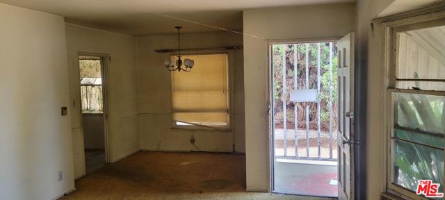 6555 De Celis Place photo 3