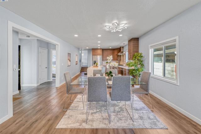 Image 10 of 59 For 15966 Maubert Ave