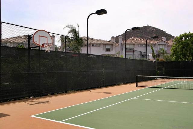 18515 Caminito Pasadero, San Diego CA: https://media.crmls.org/mediaz/94ebcd8a-f771-426e-89fc-c5ae90164333.jpg