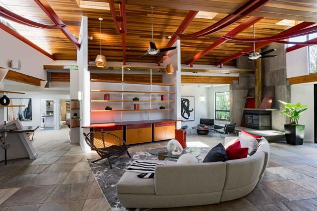 3865 Mumford Place, Palo Alto CA: https://media.crmls.org/mediaz/94ec7ee4-84ee-47ed-b743-9f4c3890362c.jpg