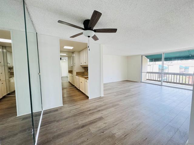 6455 La Jolla Blvd, La Jolla CA: https://media.crmls.org/mediaz/94ede81b-9566-4674-8c24-8df89fe68fa9.jpg