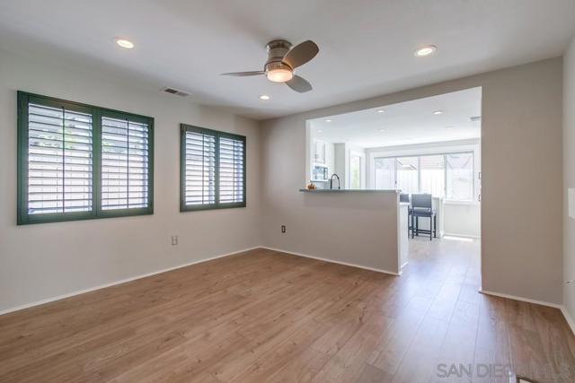 14811 Summerbreeze Way, San Diego CA: https://media.crmls.org/mediaz/94ee629f-495a-48d9-8054-3fe1668bd89a.jpg