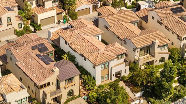 6749 Solterra Vista Pkwy, San Diego CA: https://media.crmls.org/mediaz/94ee62c8-9060-4517-8820-891e0f9e06af.jpg
