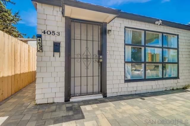 4053 55 Jewell St, San Diego CA: https://media.crmls.org/mediaz/94ef4d3b-b577-4334-bc06-d91f9d7c137a.jpg