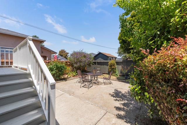 28 Clarendon Road, Burlingame CA: https://media.crmls.org/mediaz/94f040ff-51a4-4242-b42b-c61f38642fb6.jpg
