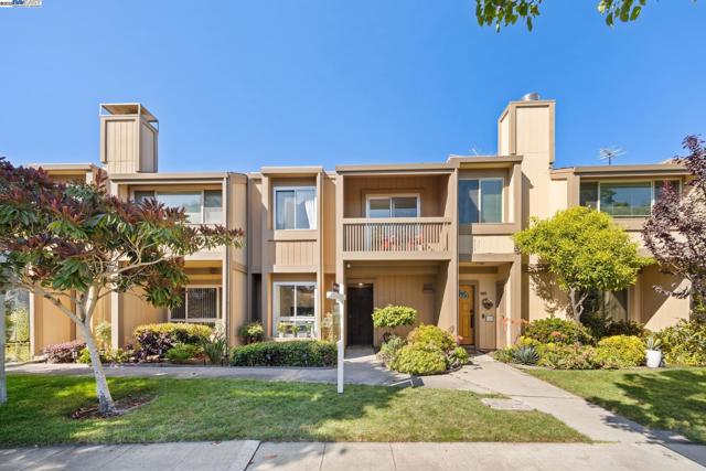 3362 Tonga Ln, Alameda CA: https://media.crmls.org/mediaz/94f0d5ee-67da-45eb-8eda-1a5d0349b870.jpg