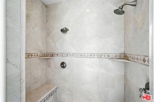 3200 Elm Avenue, Manhattan Beach, California 90266, 5 Bedrooms Bedrooms, ,4 BathroomsBathrooms,Residential,For Sale,Elm,25584821