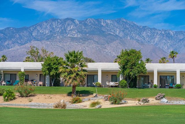 28700 Taos Court, Cathedral City CA: https://media.crmls.org/mediaz/94f66972-3450-43b0-8796-27906f17652f.jpg