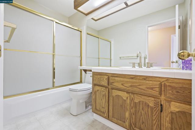 5535 Edgeview Dr, Discovery Bay CA: https://media.crmls.org/mediaz/94f6d3bf-36b4-46ab-8e2e-f37699ba17f8.jpg